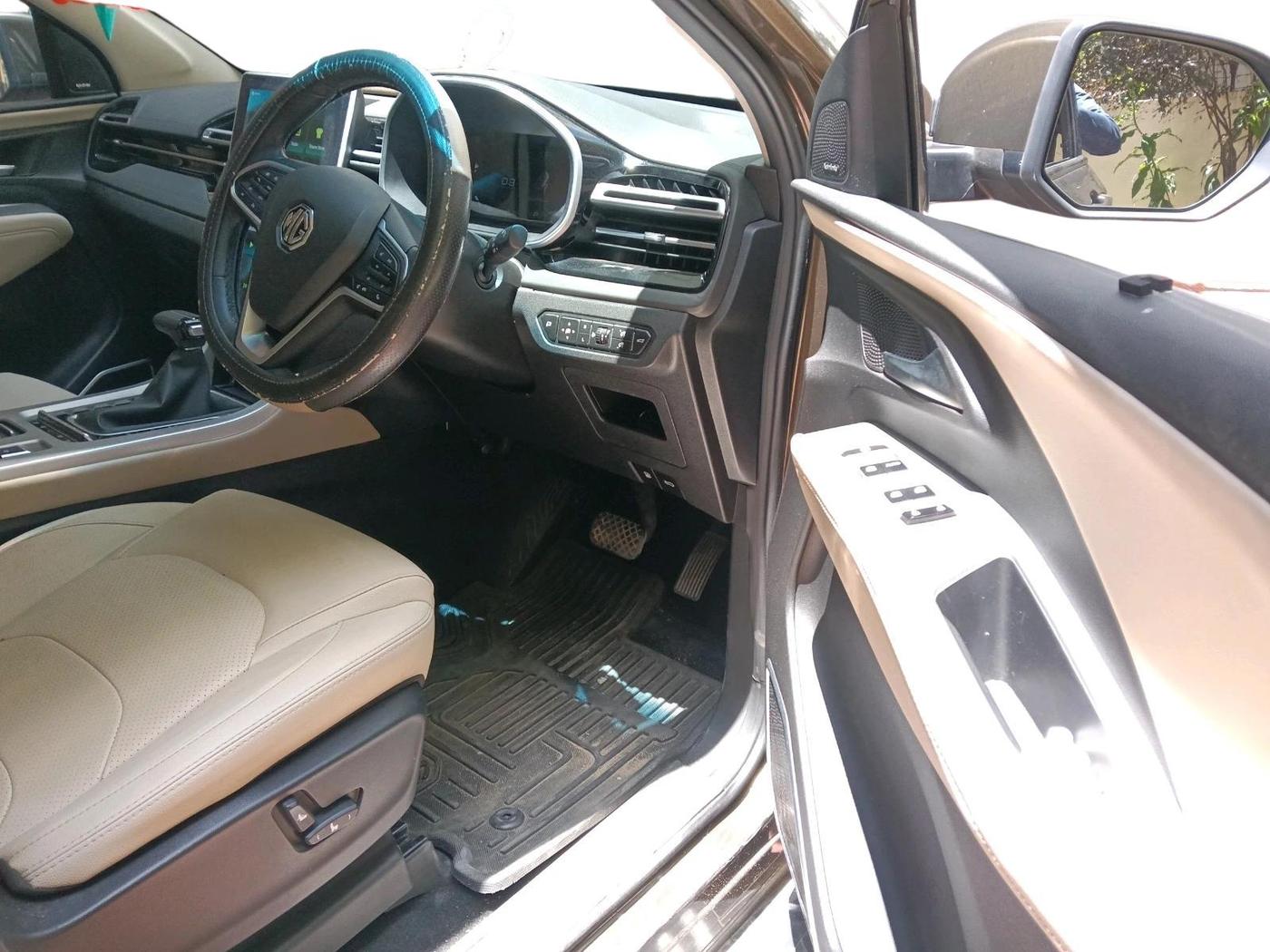 2023 MG HECTOR SHARP PRO 1.5 PETROL TURBO CVT PETROL, Petrol, Automatic, 16,256 km, interior