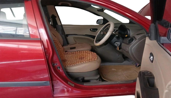 2011 Hyundai i10 MAGNA 1.1, Petrol, Manual, 1,04,613 km, interior