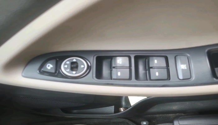 2016 Hyundai Elite i20 ASTA 1.2 (O), Petrol, Manual, 55,900 km, interior