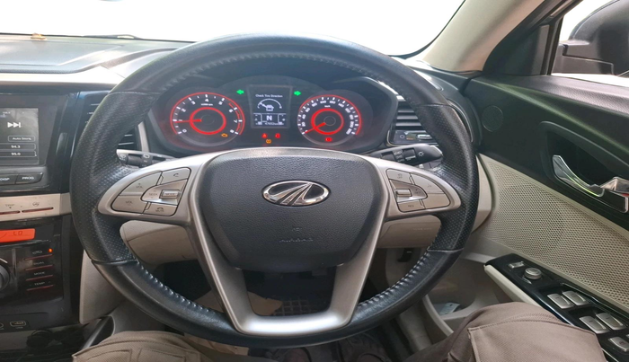 2019 Mahindra XUV300 W8 (O) 1.2 PETROL, Petrol, Manual, 47,652 km, interior