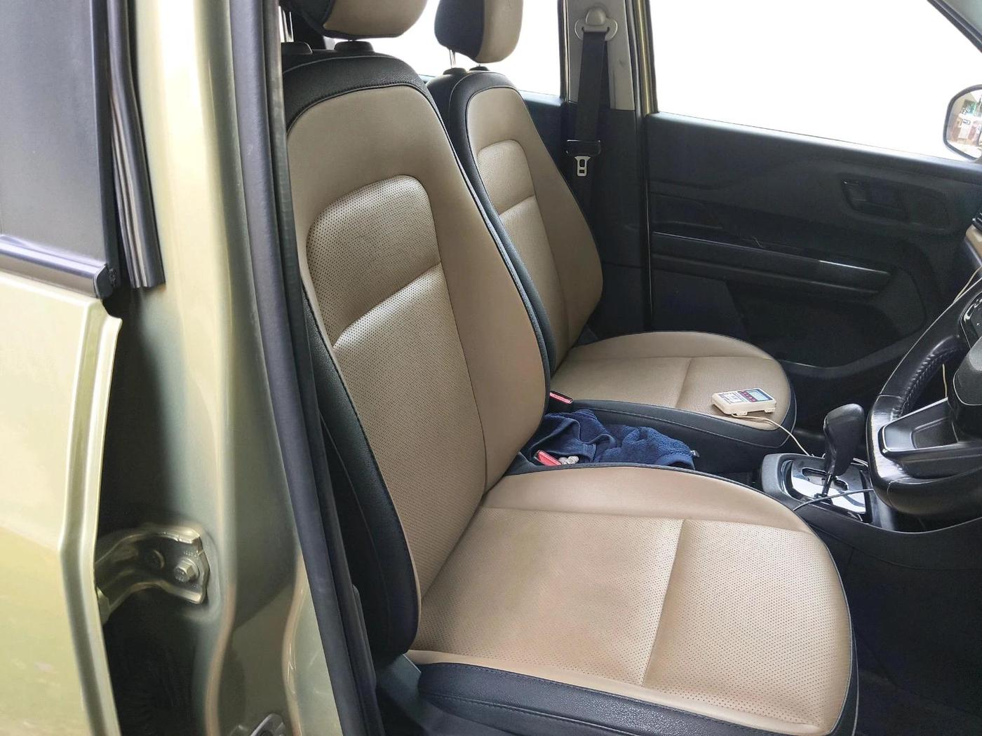 2022 Tata PUNCH CREATIVE 1.2 AMT KAZIRANGA EDITION , Petrol, Automatic, 38,999 km, interior