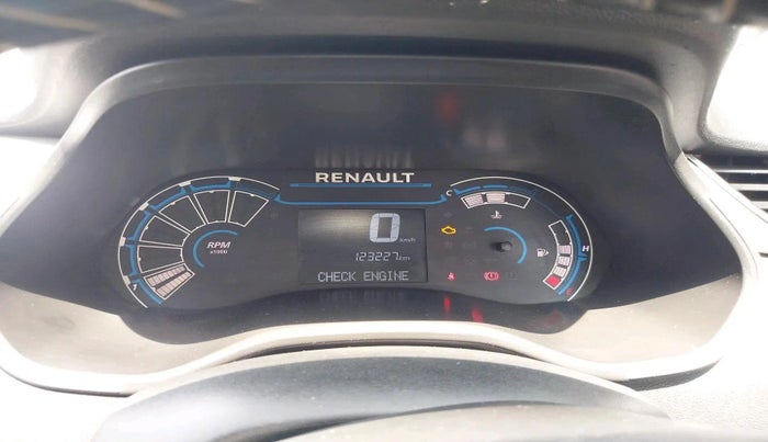 2020 Renault TRIBER RXZ, Petrol, Manual, 1,23,227 km, interior