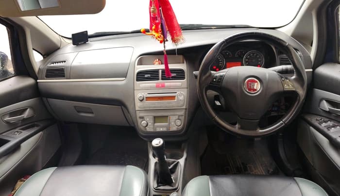 2013 Fiat Grand Punto EMOTION PACK 1.3, Diesel, Manual, 1,11,065 km, interior