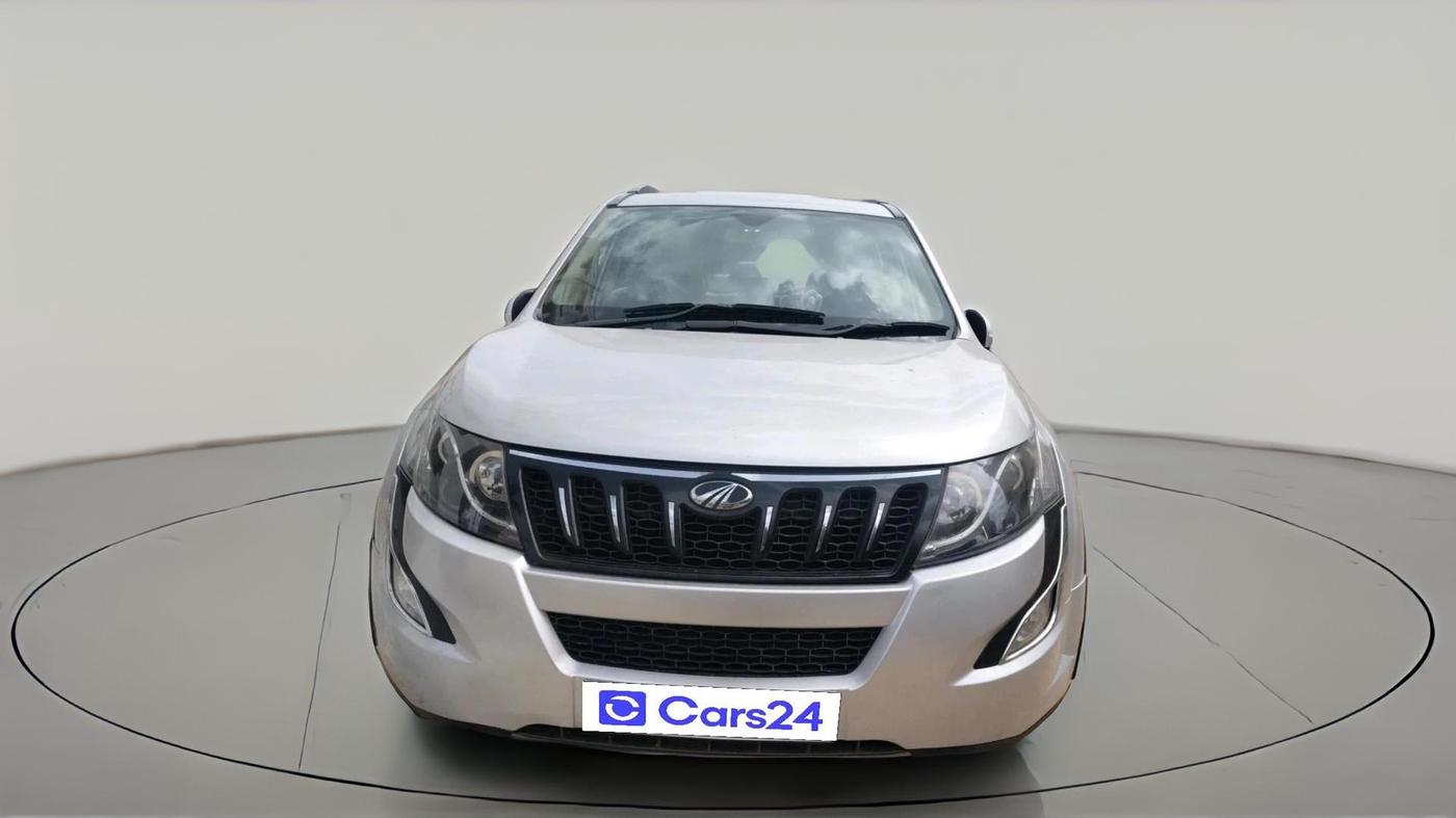 2017 Mahindra XUV500 W8, Diesel, Manual, 84,505 km, exterior