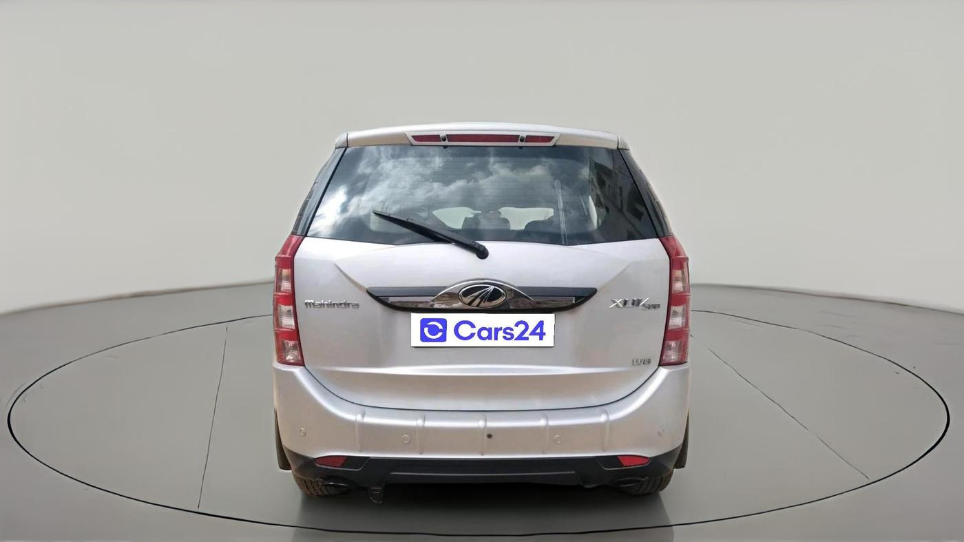 2017 Mahindra XUV500 W8, Diesel, Manual, 84,505 km, exterior