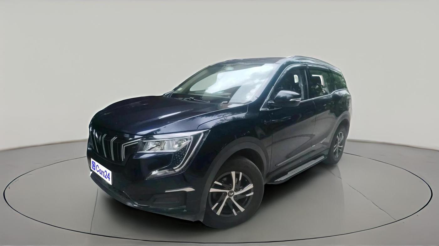 2022 Mahindra XUV700 MX P MT 5 STR, Petrol, Manual, 13,866 km, exterior