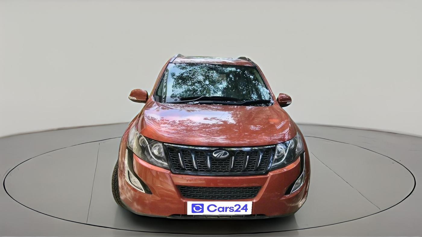 2017 Mahindra XUV500 W10 AT, Diesel, Automatic, 53,115 km, exterior