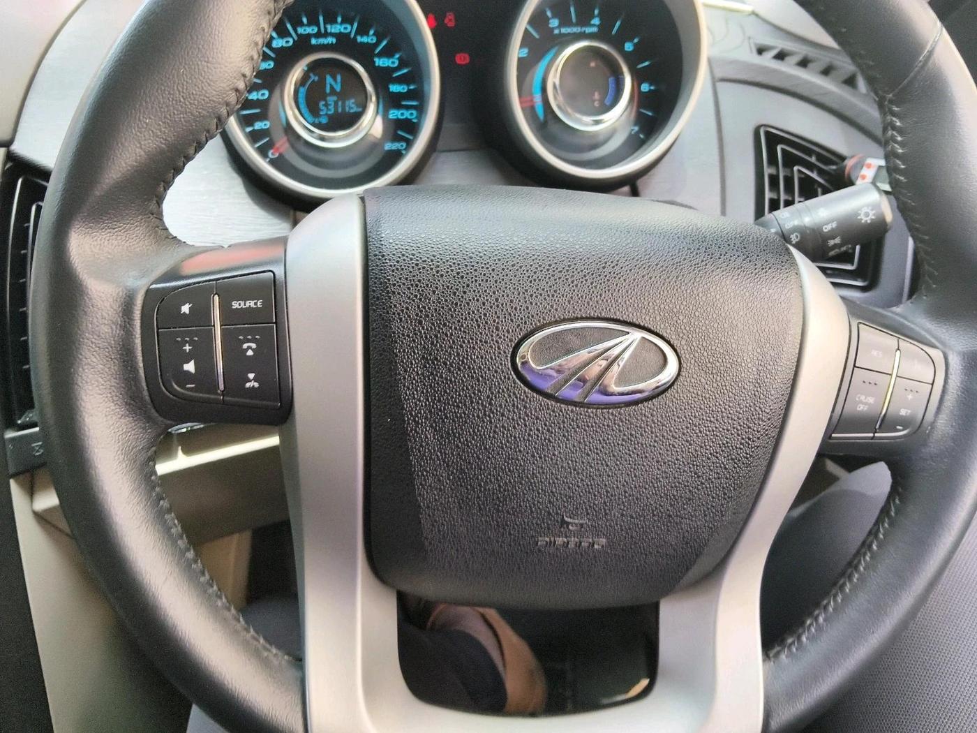 2017 Mahindra XUV500 W10 AT, Diesel, Automatic, 53,115 km, interior