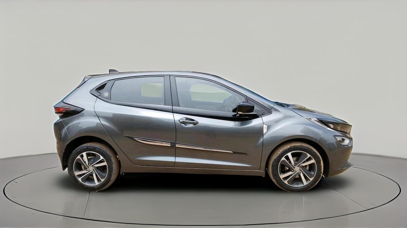 2023 Tata ALTROZ  XZ PLUS (S) , Diesel, Manual, 55,000 km, exterior