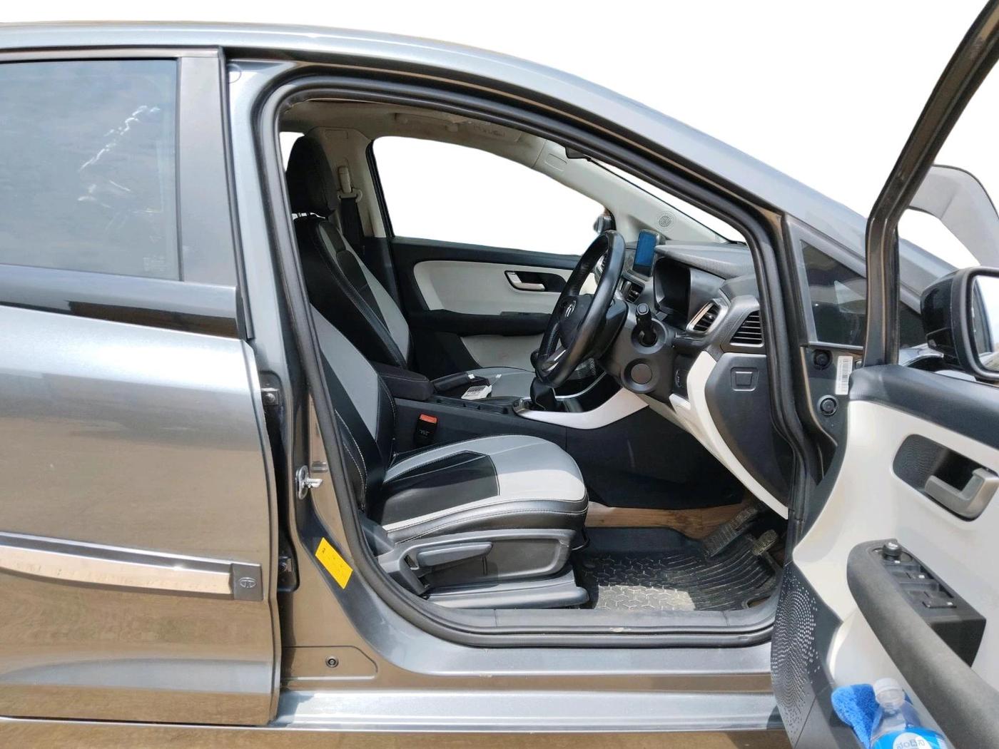 2023 Tata ALTROZ  XZ PLUS (S) , Diesel, Manual, 55,000 km, interior