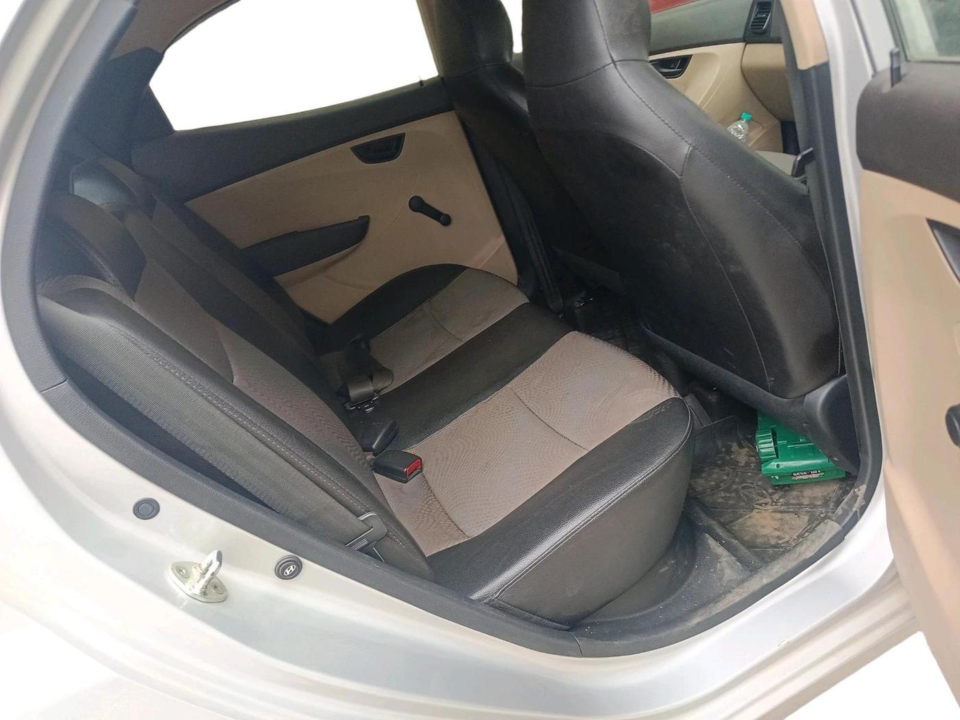 2015 Hyundai Eon MAGNA +, Petrol, Manual, 18,389 km, interior