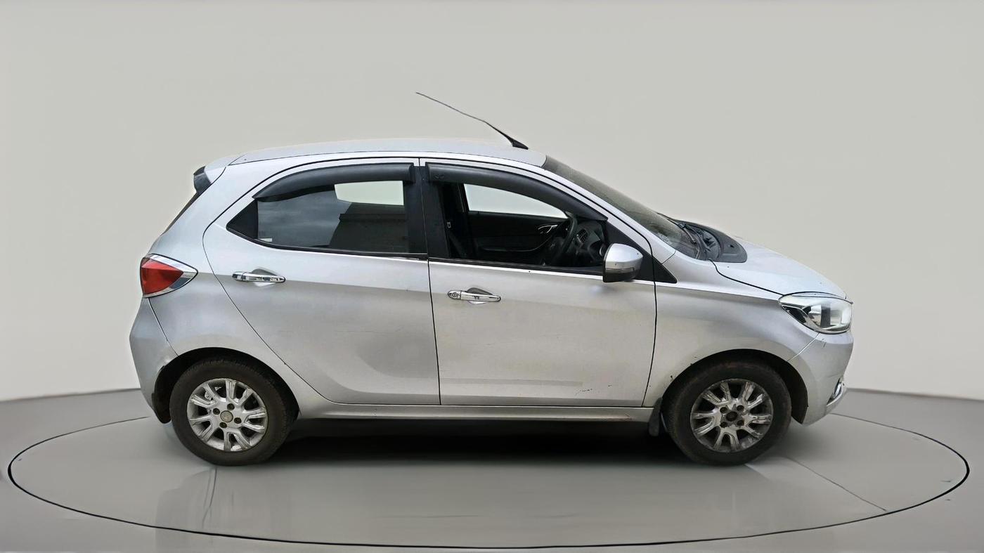 2018 Tata Tiago XZ PETROL, Petrol, Manual, 1,37,166 km, exterior