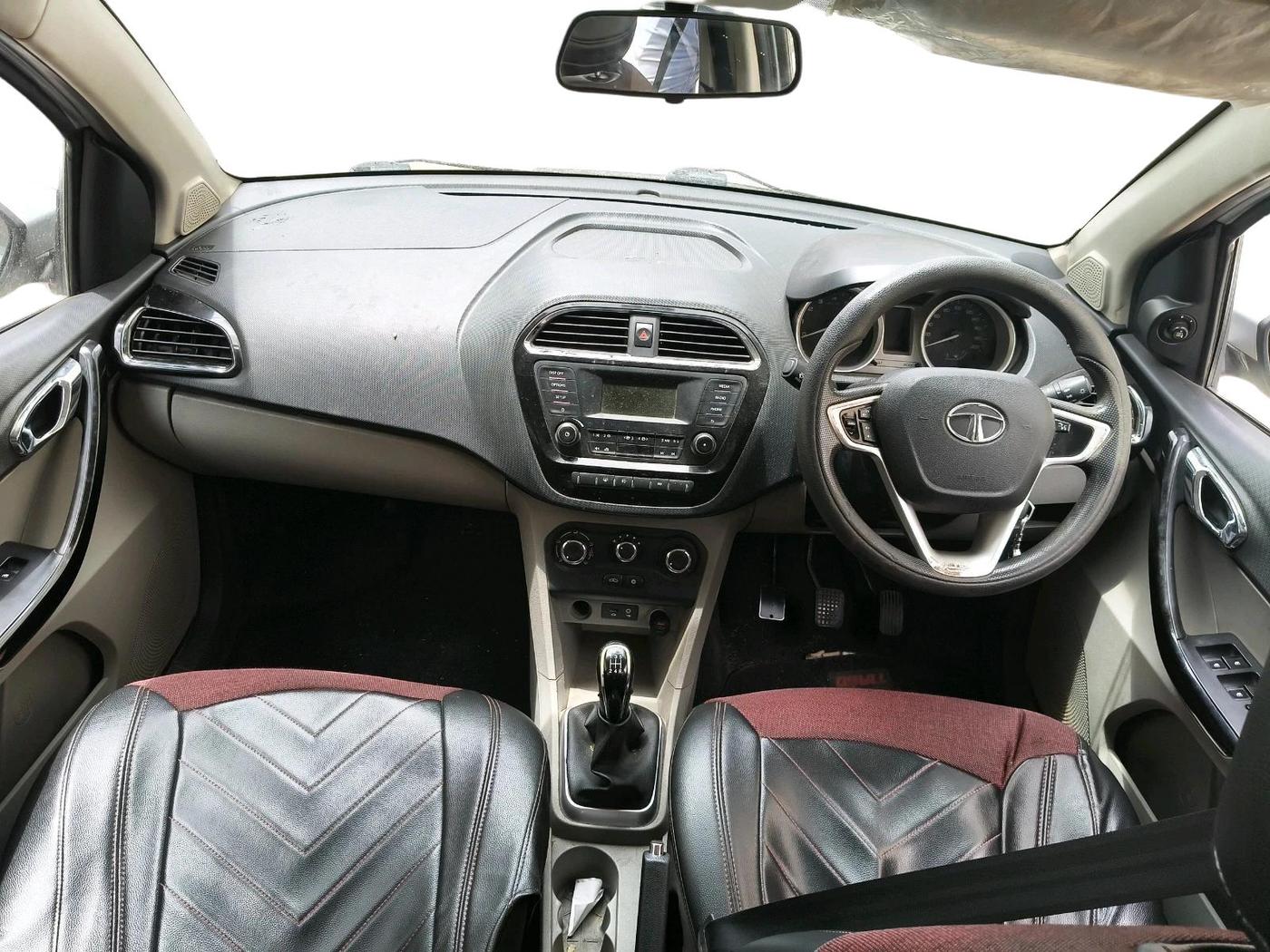 2018 Tata Tiago XZ PETROL, Petrol, Manual, 1,37,166 km, interior