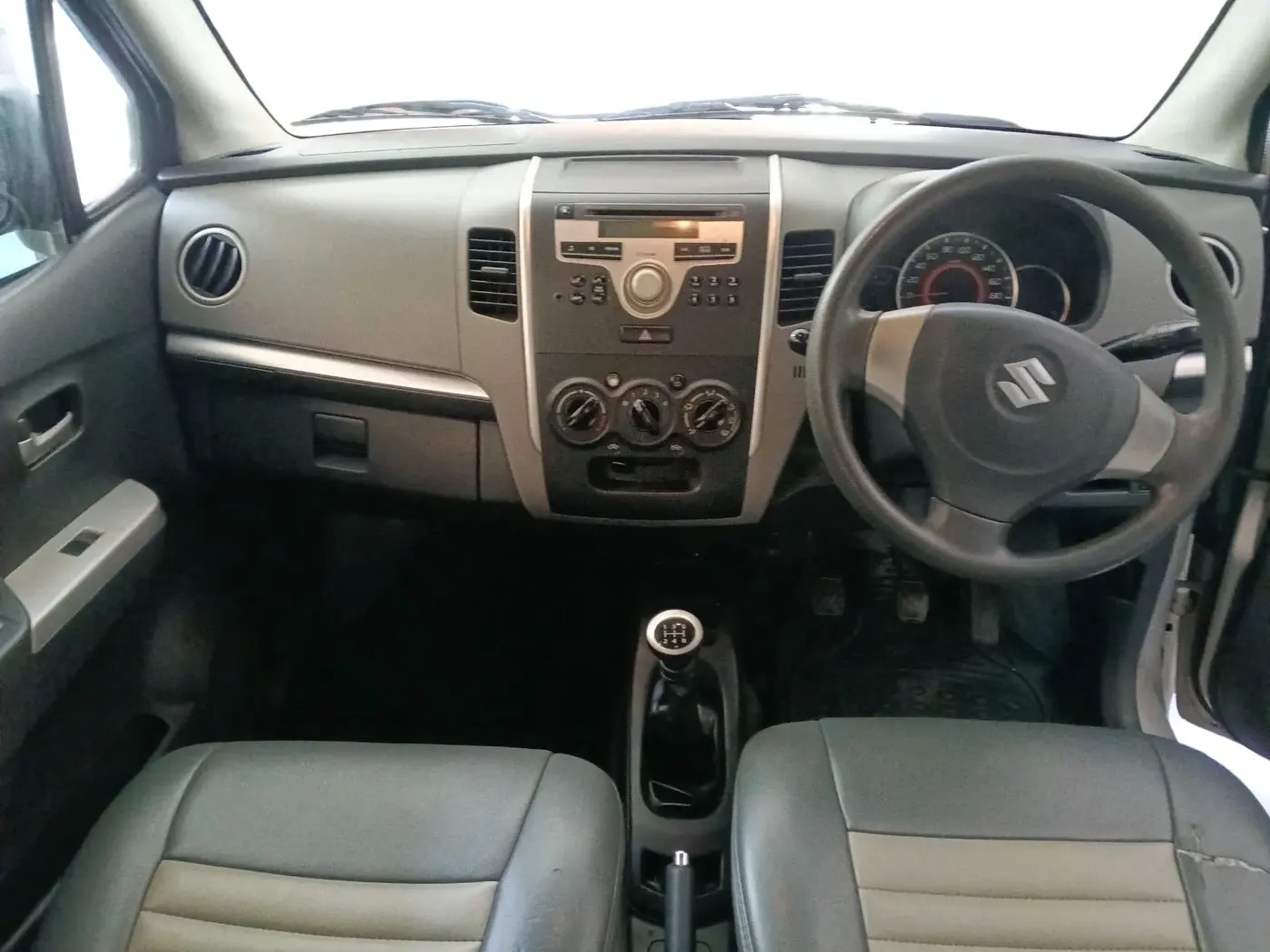 2012 Maruti Wagon R 1.0 VXI, Petrol, Manual, 1,03,904 km, interior