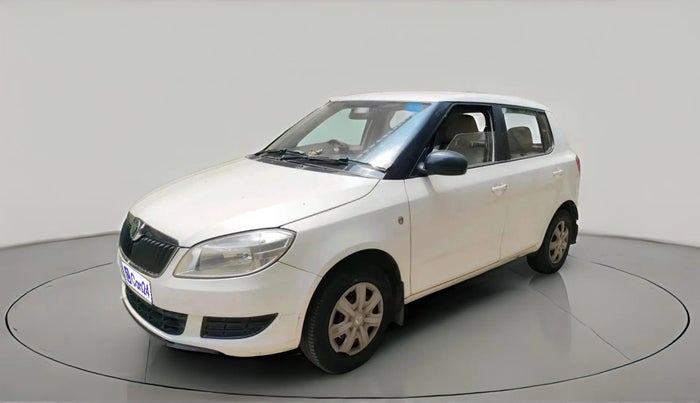 2011 Skoda Fabia AMBIENTE 1.2 MPI, Petrol, Manual, 1,27,815 km, exterior