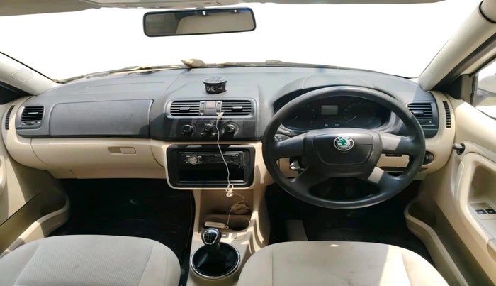 2011 Skoda Fabia AMBIENTE 1.2 MPI, Petrol, Manual, 1,27,815 km, interior