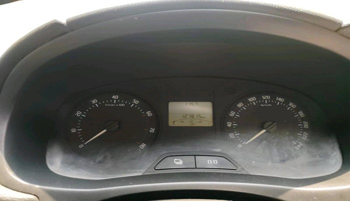 2011 Skoda Fabia AMBIENTE 1.2 MPI, Petrol, Manual, 1,27,815 km, interior