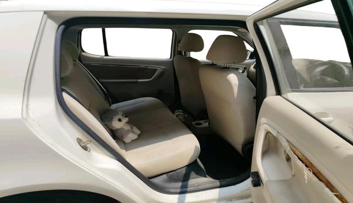 2011 Skoda Fabia AMBIENTE 1.2 MPI, Petrol, Manual, 1,27,815 km, interior