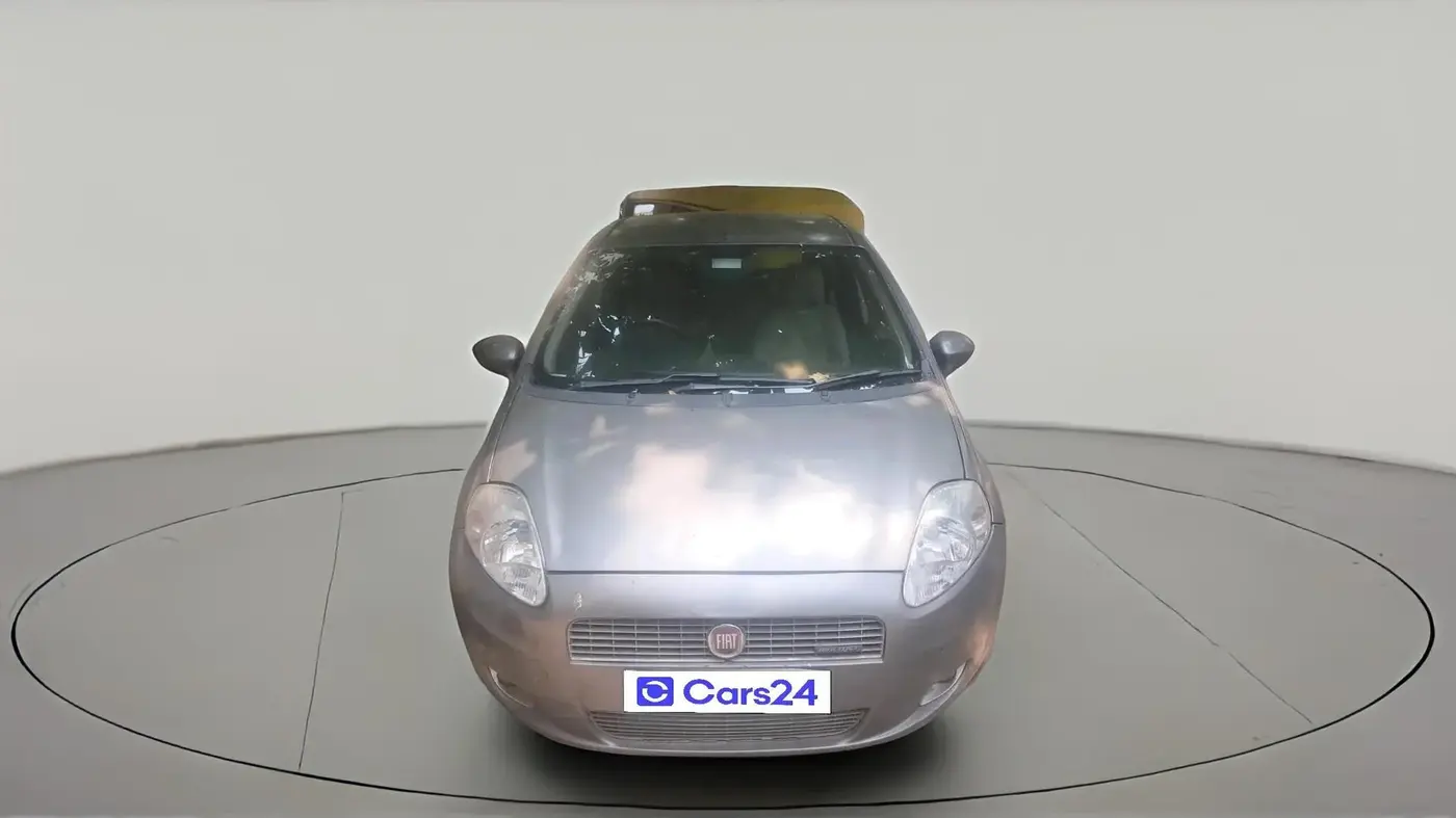 2011 Fiat Grand Punto DYNAMIC 1.3, Diesel, Manual, 2,08,710 km, exterior