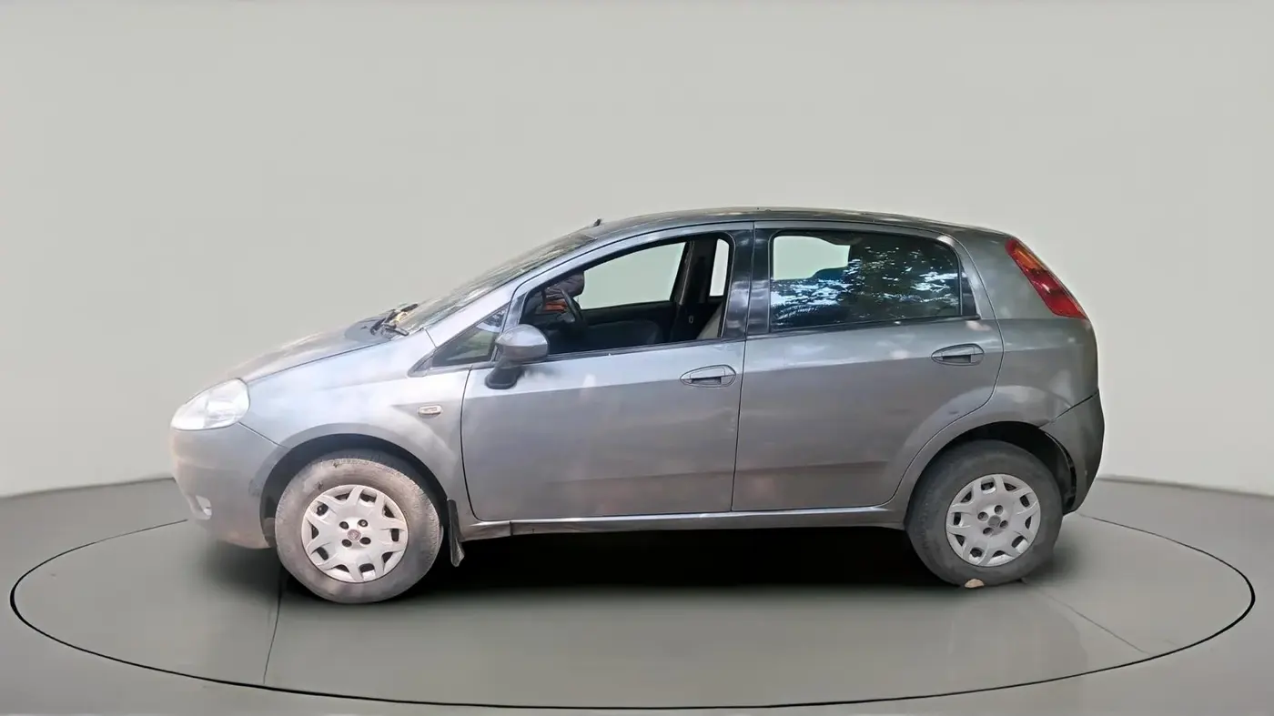 2011 Fiat Grand Punto DYNAMIC 1.3, Diesel, Manual, 2,08,710 km, exterior