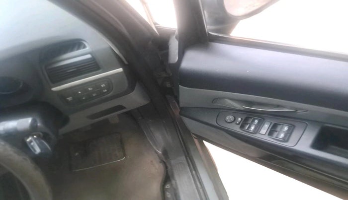 2011 Fiat Grand Punto DYNAMIC 1.3, Diesel, Manual, 2,08,710 km, interior