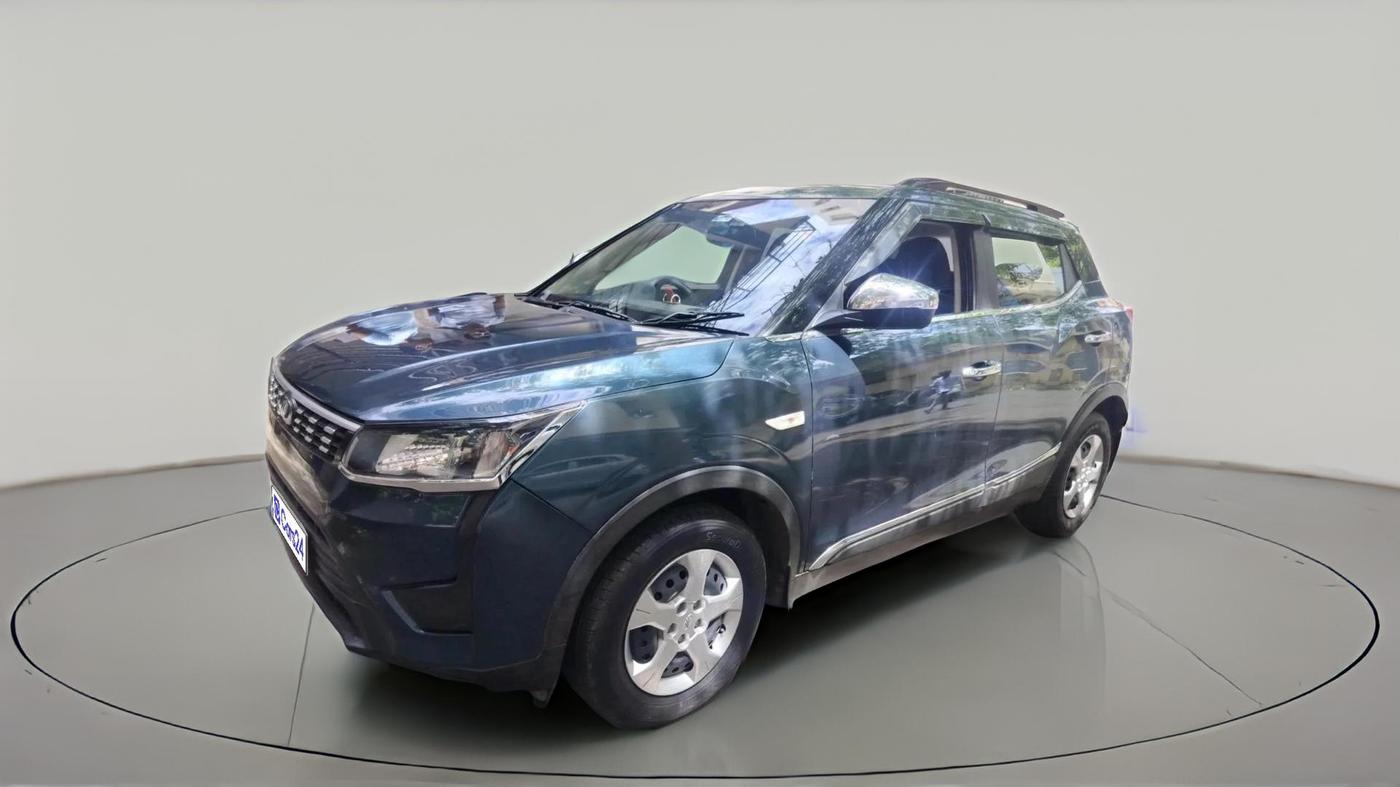 2019 Mahindra XUV300 W6 1.2 PETROL, Petrol, Manual, 87,215 km, exterior
