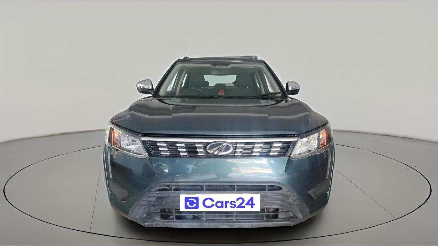2019 Mahindra XUV300 W6 1.2 PETROL, Petrol, Manual, 87,215 km, exterior