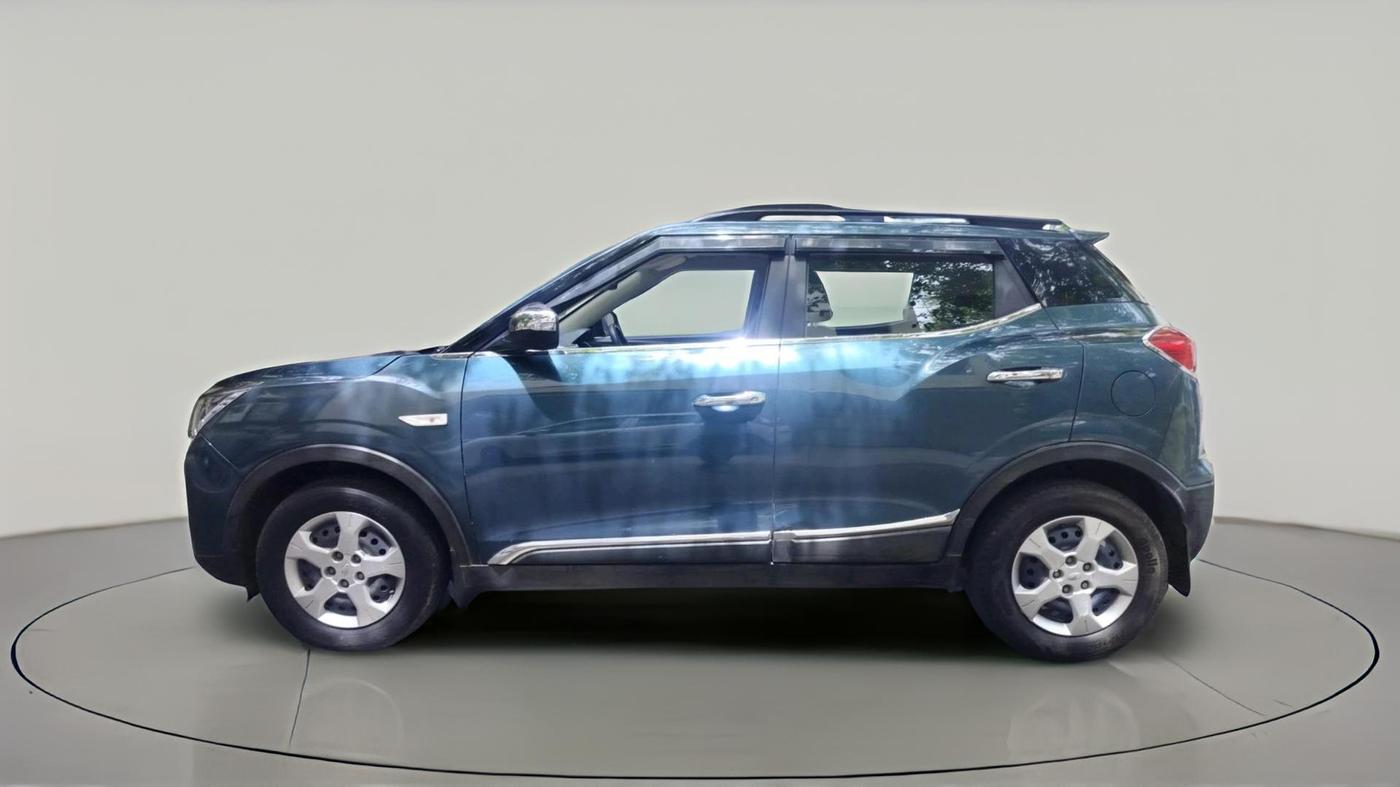 2019 Mahindra XUV300 W6 1.2 PETROL, Petrol, Manual, 87,215 km, exterior