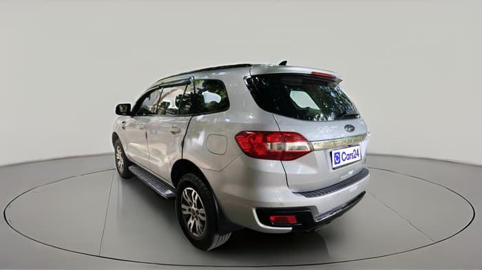 2016 Ford Endeavour TREND 2.2 4X2 AT, Diesel, Automatic, 95,276 km, exterior