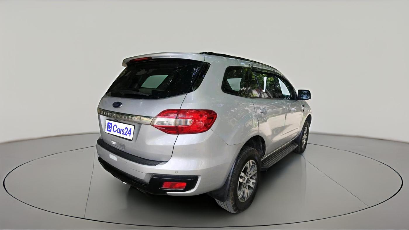 2016 Ford Endeavour TREND 2.2 4X2 AT, Diesel, Automatic, 95,276 km, exterior