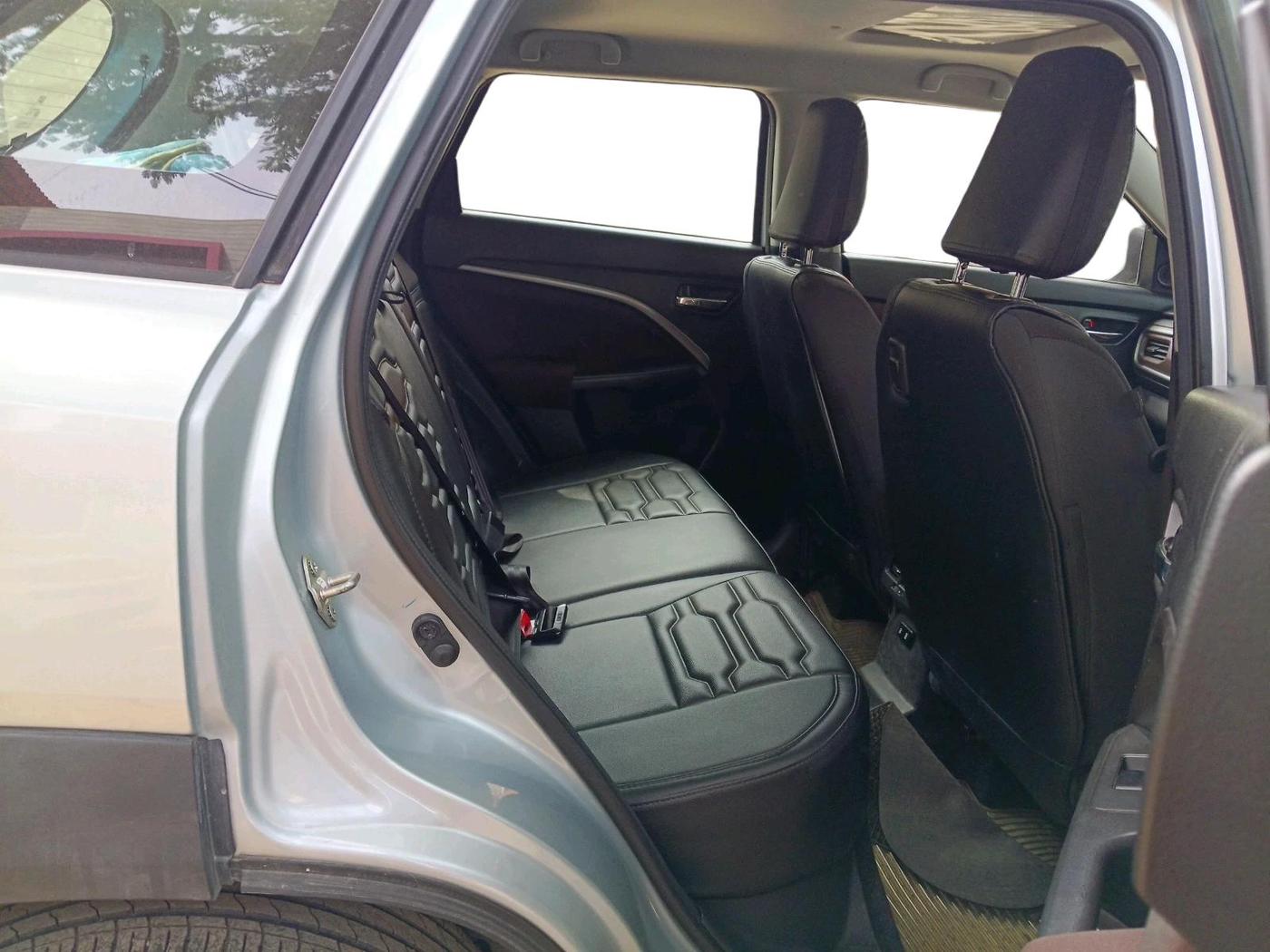 2023 Maruti BREZZA ZXI + SMART HYBRID, Petrol, Manual, 15,192 km, interior