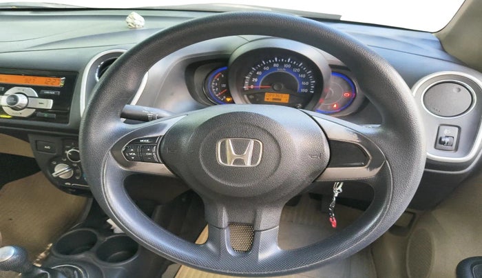 2014 Honda Mobilio 1.5L I-DTEC S, Diesel, Manual, 90,000 km, interior