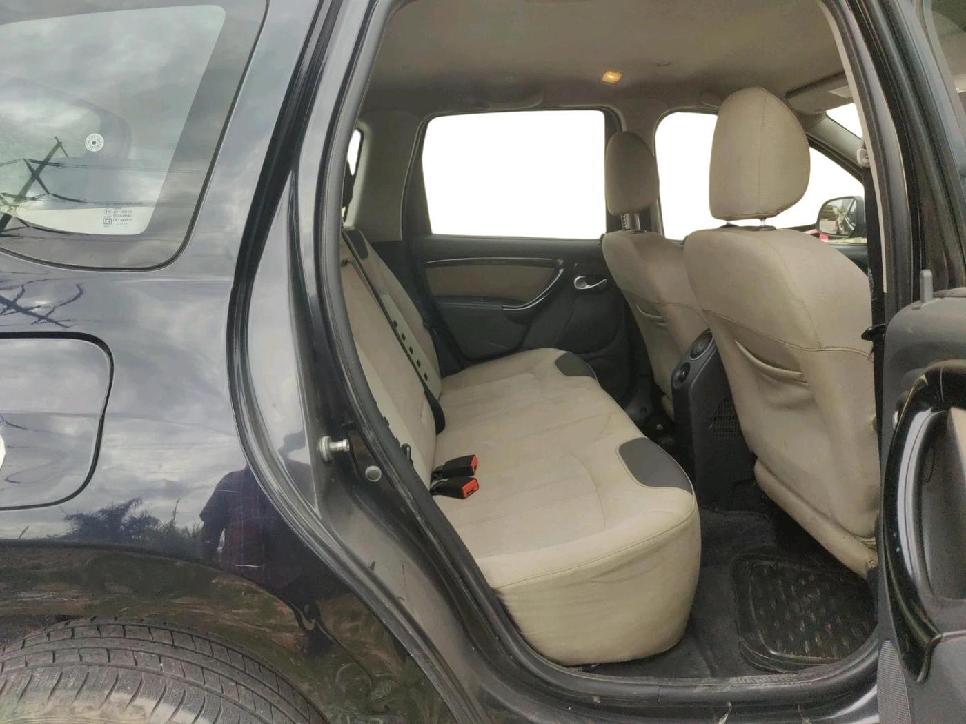 2013 Renault Duster 110 PS RXZ DIESEL, Diesel, Manual, 98,343 km, interior