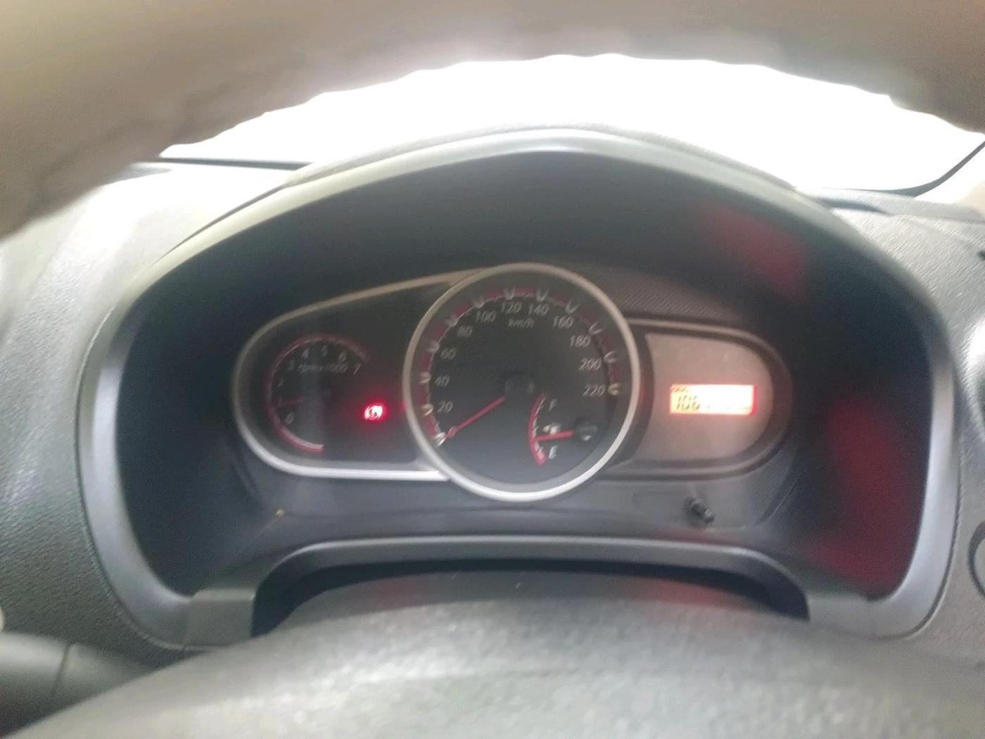 2011 Ford Figo TITANIUM 1.4 DIESEL, Diesel, Manual, 1,06,170 km, interior