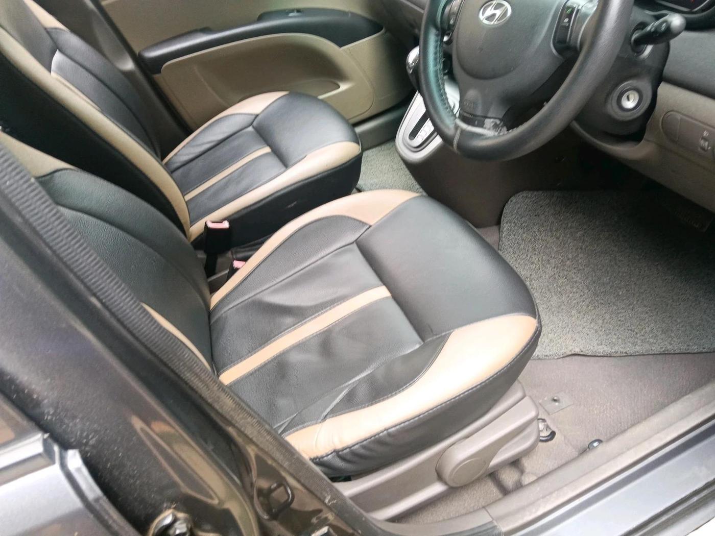2011 Hyundai i10 ASTA 1.2 AT SUNROOF, Petrol, Automatic, 34,897 km, interior