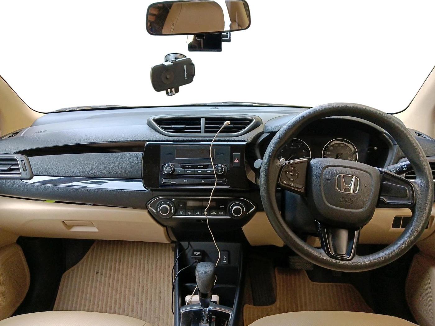 2019 Honda Amaze 1.2L I-VTEC V CVT, Petrol, Automatic, 43,339 km, interior