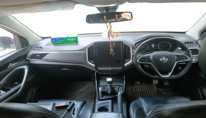 2021 MG HECTOR SMART HYBRID 1.5 PETROL, Petrol, Manual, 32,532 km, interior