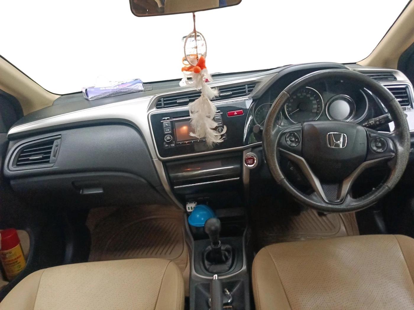 2015 Honda City 1.5L I-VTEC VX, Petrol, Manual, 1,05,821 km, interior