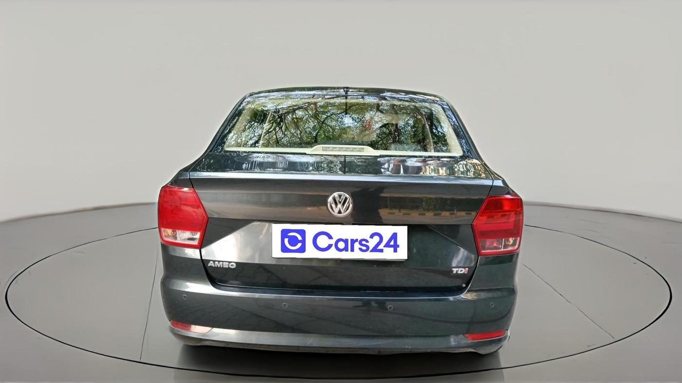 2017 Volkswagen Ameo HIGHLINE PLUS 1.5L AT 16 ALLOY, Diesel, Automatic, 81,889 km, exterior