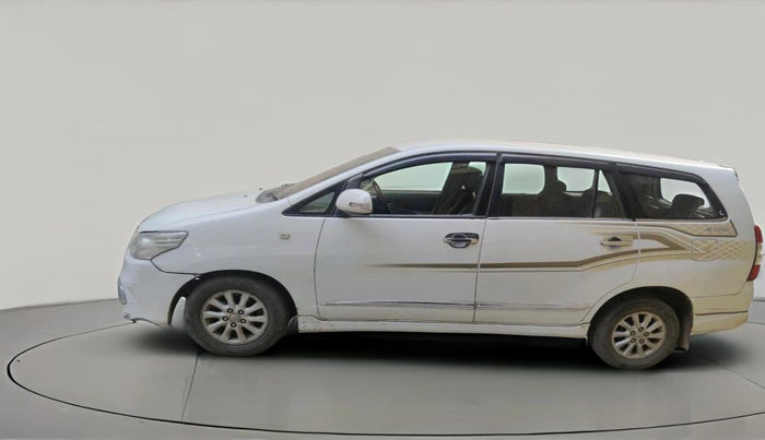 2014 Toyota Innova 2.5 VX 8 STR, Diesel, Manual, 92,168 km, exterior