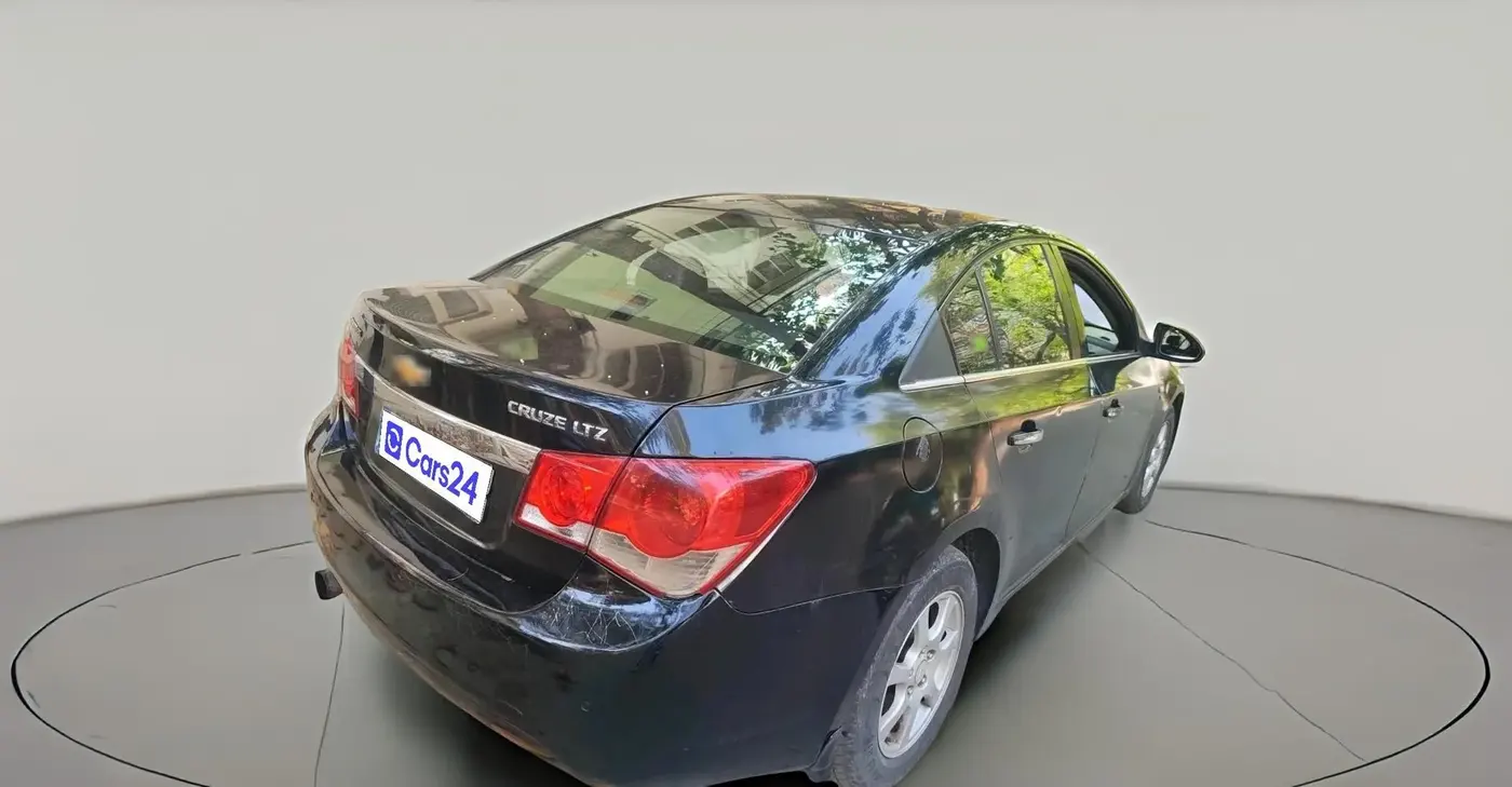 2011 Chevrolet Cruze LTZ, Diesel, Manual, 76,817 km, exterior