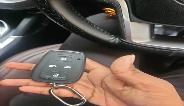 2021 Tata Harrier XT 2.0L KRYOTEC, Diesel, Manual, 63,193 km, interior