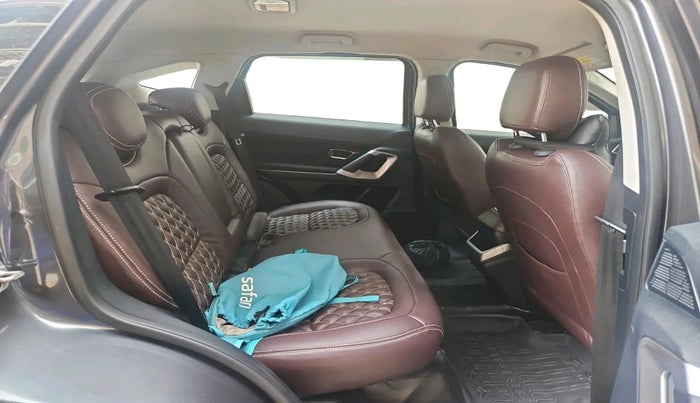 2021 Tata Harrier XT 2.0L KRYOTEC, Diesel, Manual, 63,193 km, interior