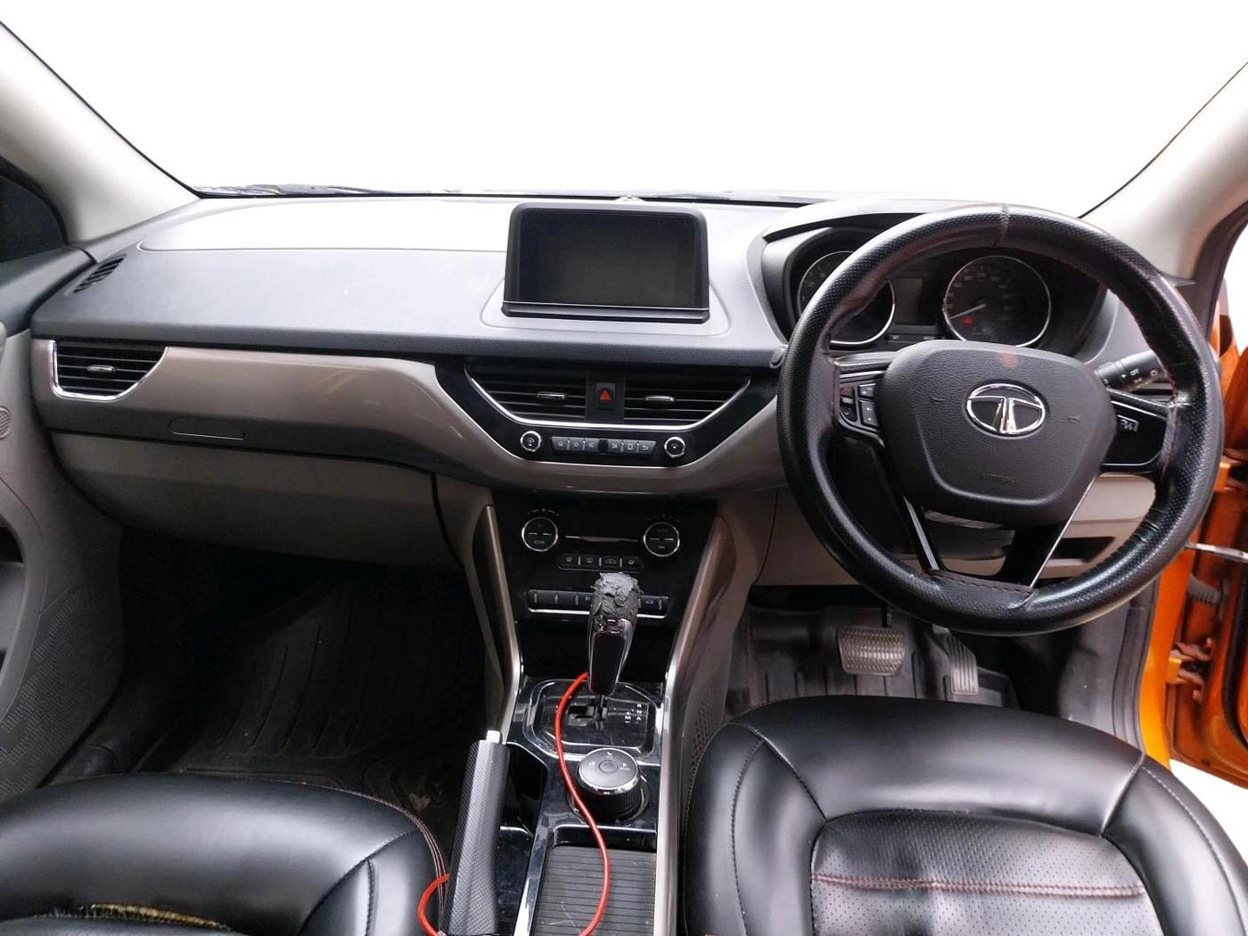 2018 Tata NEXON XZA PLUS DIESEL DUAL TONE, Diesel, Automatic, 91,464 km, interior