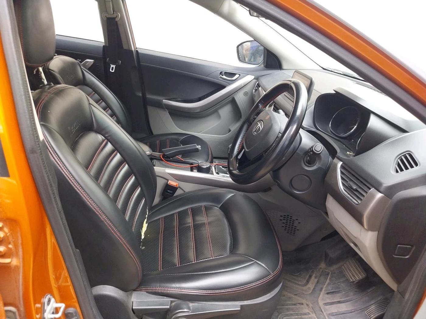 2018 Tata NEXON XZA PLUS DIESEL DUAL TONE, Diesel, Automatic, 91,464 km, interior