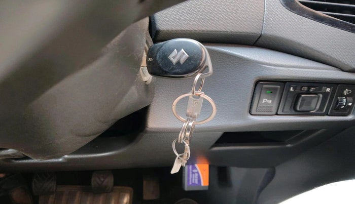 2016 Maruti Vitara Brezza ZDI, Diesel, Manual, 37,930 km, interior