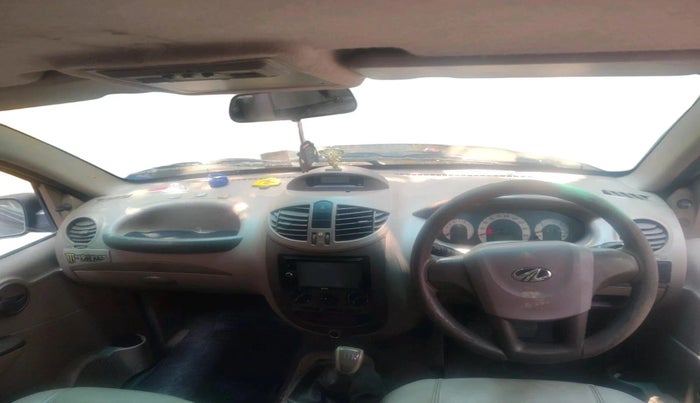 2010 Mahindra Xylo E4, Diesel, Manual, 1,12,814 km, interior