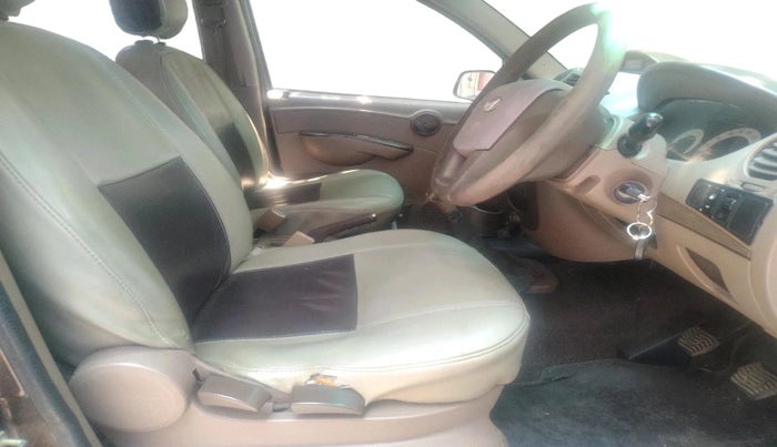 2010 Mahindra Xylo E4, Diesel, Manual, 1,12,814 km, interior