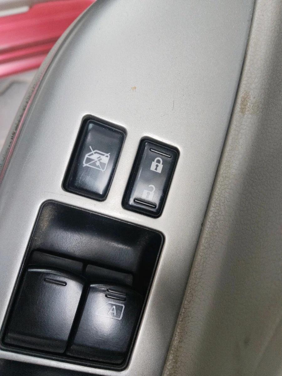 2014 Nissan Micra XV CVT, Petrol, Automatic, 64,857 km, interior