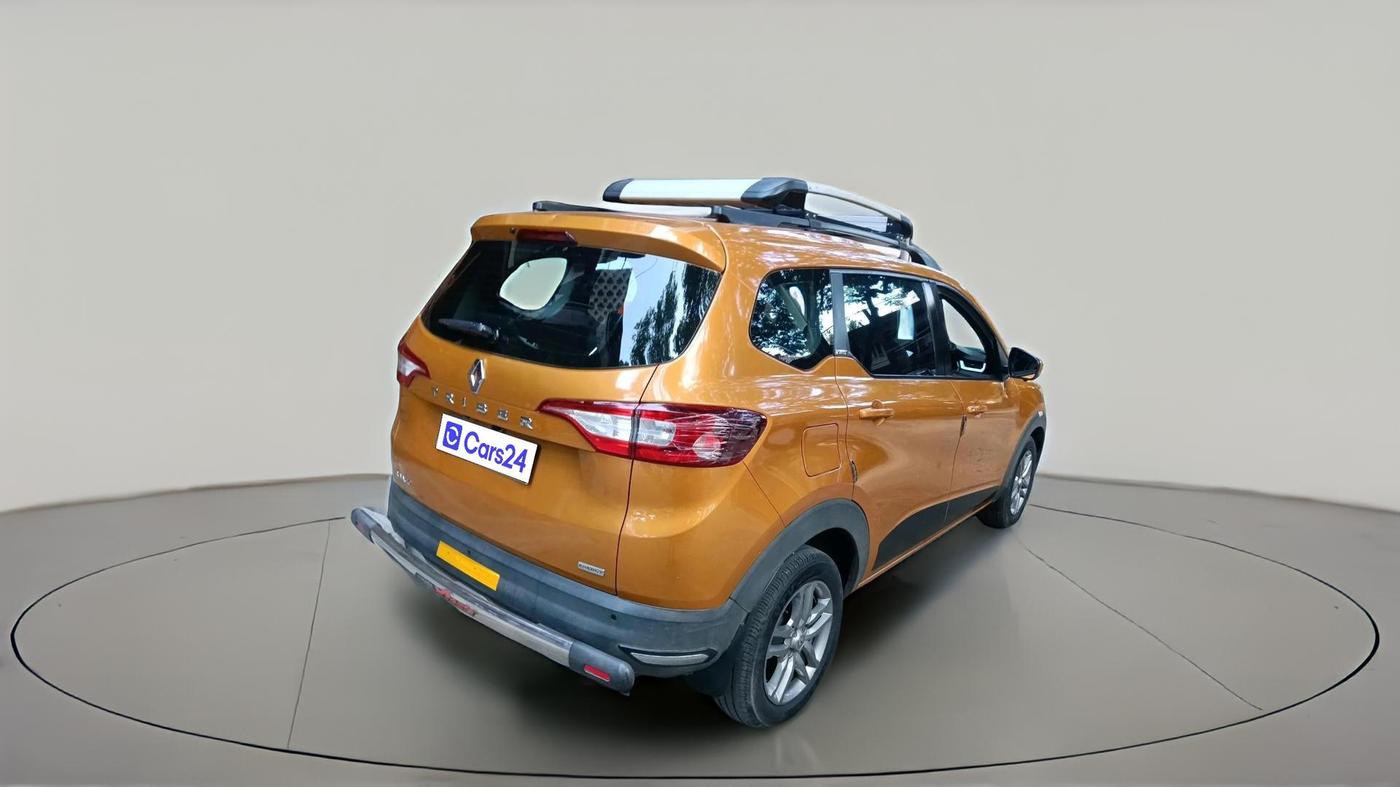 2020 Renault TRIBER RXZ, Petrol, Manual, 30,591 km, exterior